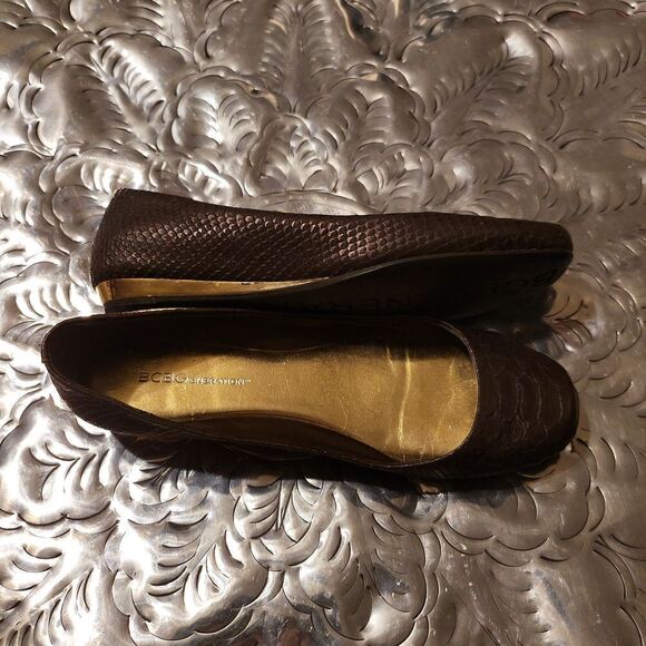 Bcbgeneration,size 9,brown/purple in color,trimmed in gold, slight imperfections - Picture 3 of 8